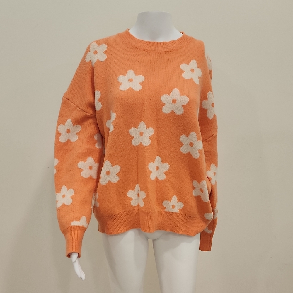 Charming Floral Crew Neck Sweater in Orange